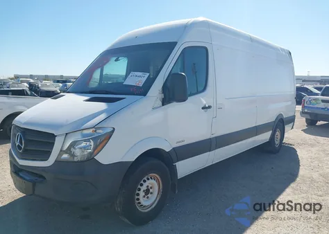 2016 Mercedes-Benz Sprinter 2500 High Roof из США, поврежденный, VIN WD3PE8DD6GP245621